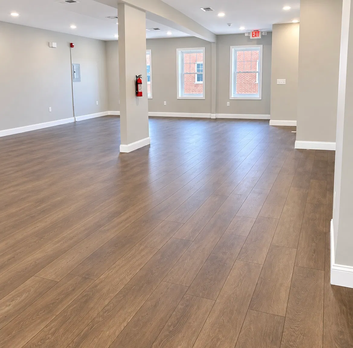 Studio, 2000 sqft, $3,500 — Photo 3