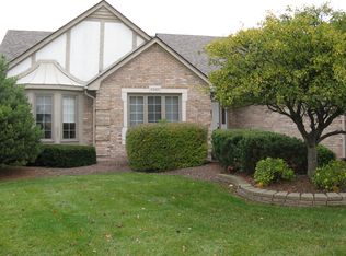 43420 Tuscany Dr, Sterling Heights, MI 48314