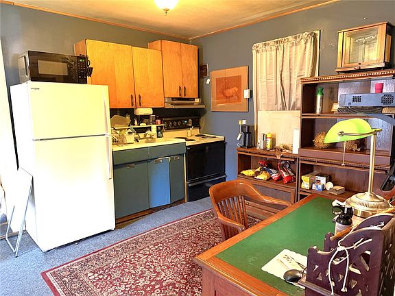 4th image of 25865 Routt Street