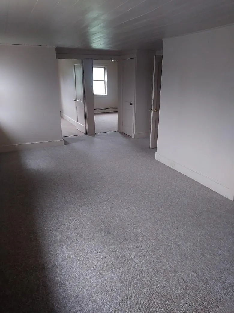 2 bed, $1,275 — Photo 4