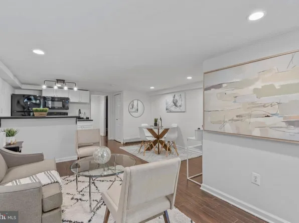 739 Fairmont St NW #B, Washington, DC 20001