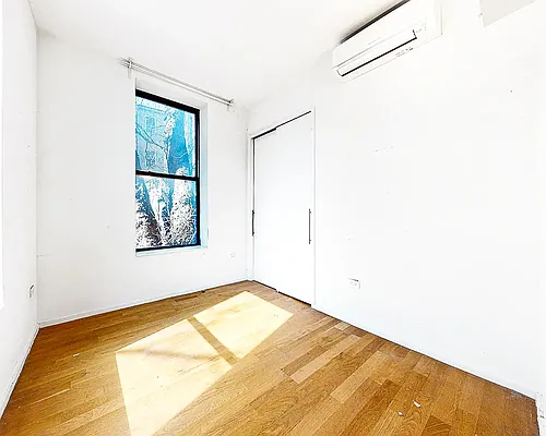 Rented by PL Realty | media 21