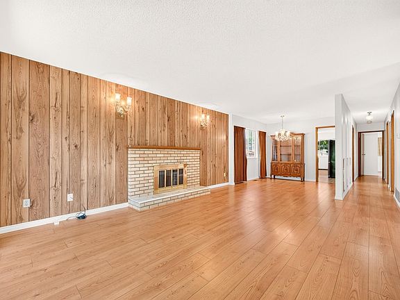 5th image of 2463 Galt St