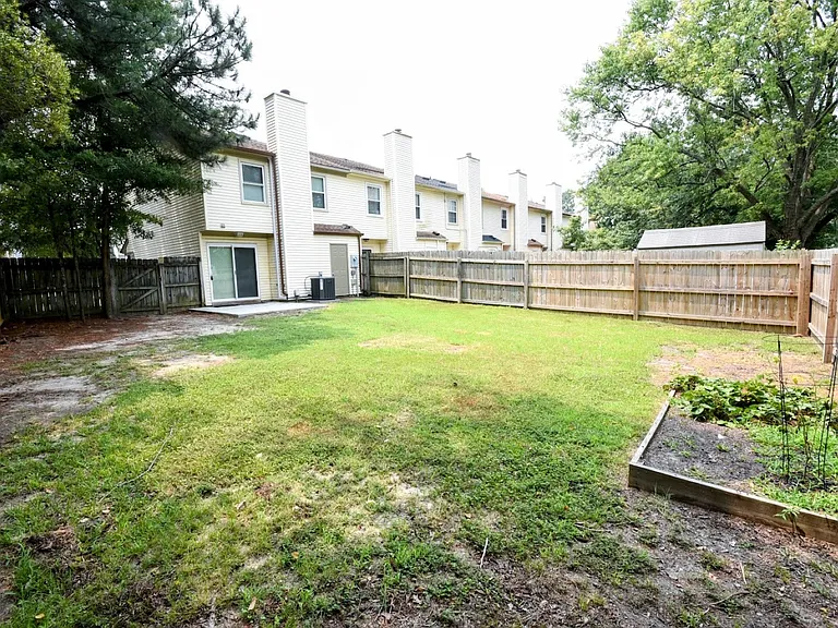 5216 Johnstown Ln — Photo 27