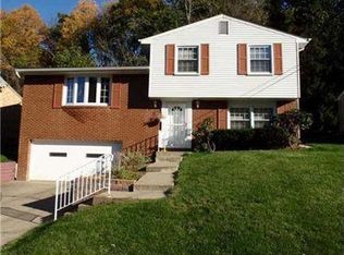 816 Cedarwood Dr, Pittsburgh, PA