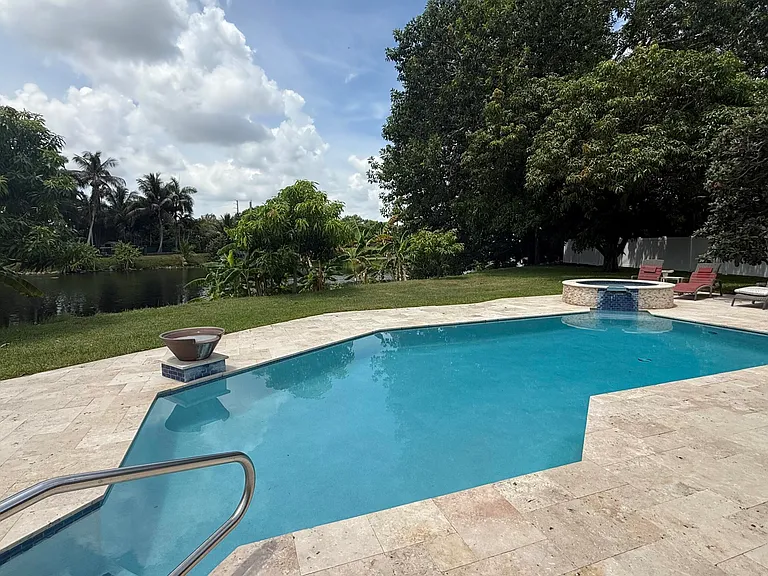 1526 Cormorant Rd — Photo 23