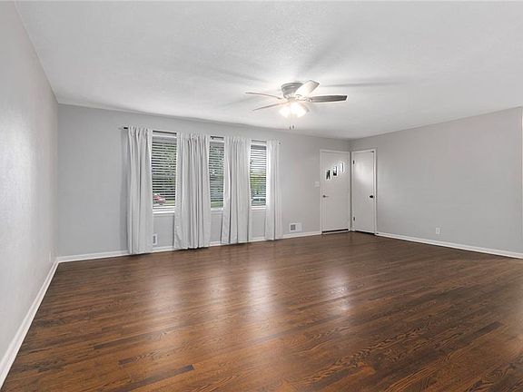 5th image of 24 Virginia Dr