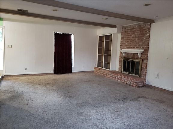 3rd image of 1818 Mustang Springs Dr