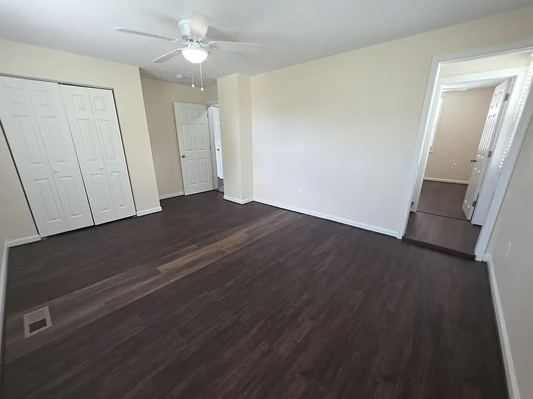 7516 Main St — Photo 28