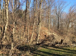 Pleasant Valley Rd, Independence, OH 44131