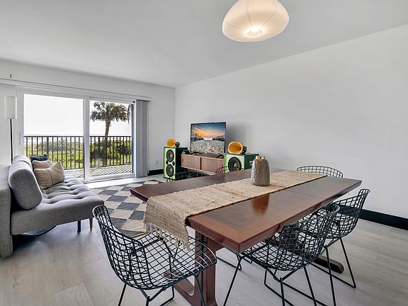 2nd image of 4570 Ocean Beach Blvd APT 41