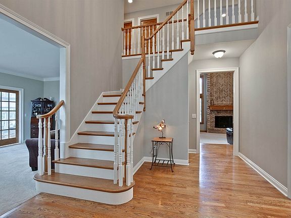 4th image of 1601 Elderberry Dr