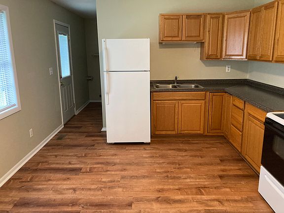 Kitchen (and walkway to laundry room)