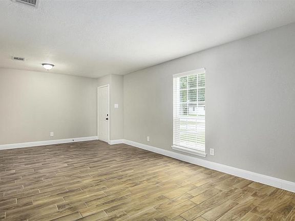 2nd image of 7428 Aljean Ln