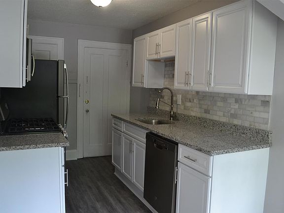4th image of 2924 Victoria Ave APT 2