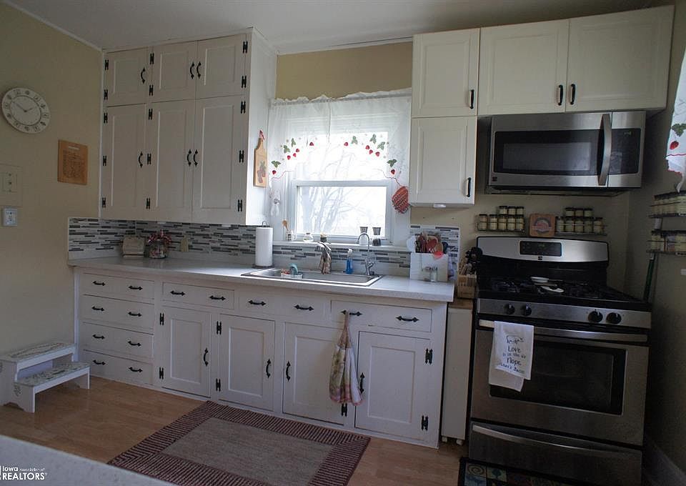 2430 320th St, Woolstock, IA 50599 Zillow