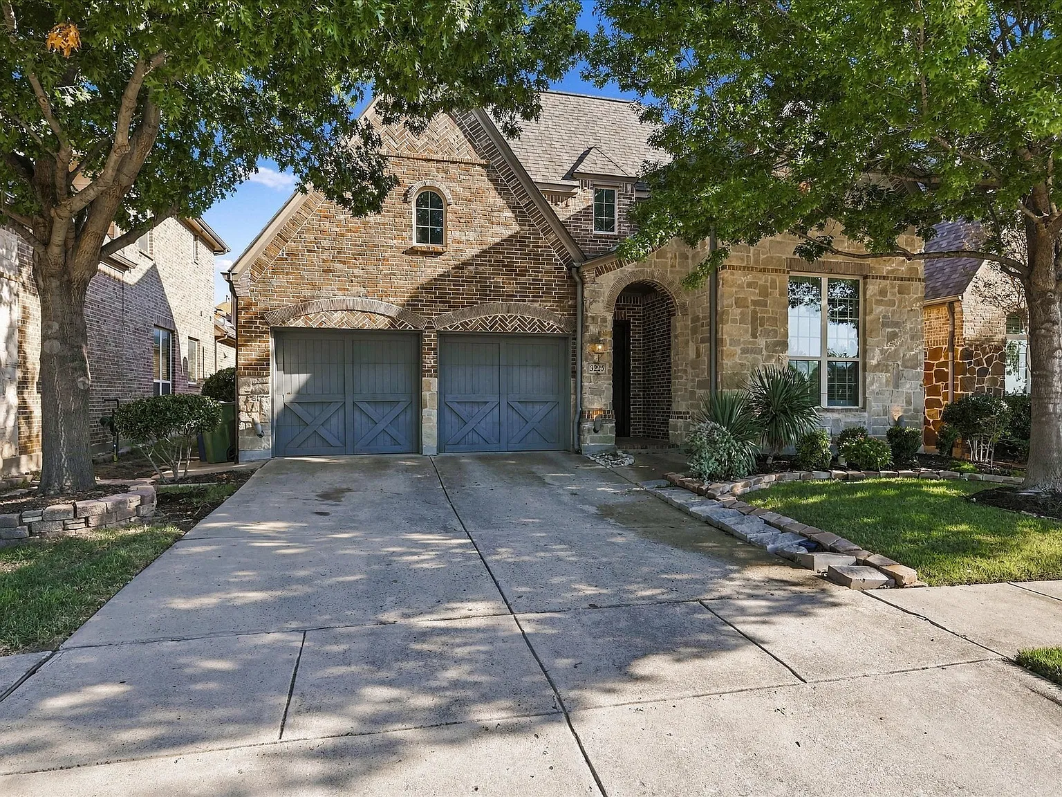 3 bed, 2162 sqft, $3,500 — Photo 1