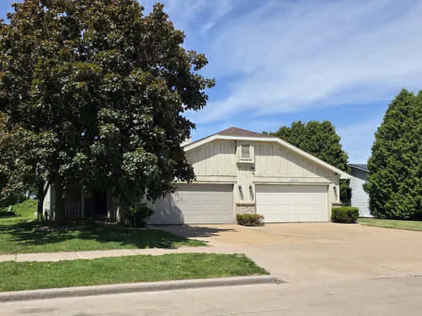 1600 E Tracia Ln, Appleton, WI 54911