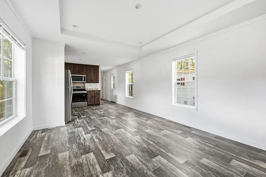2 bed, 800 sqft, $1,350 — Photo 2