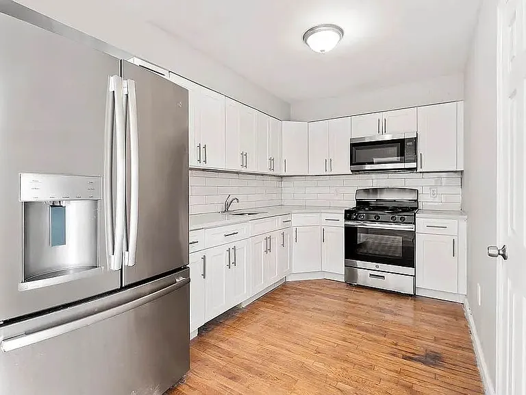 3611 Barnes Ave #3 — Photo 3