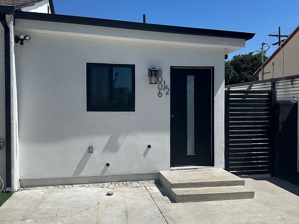1st image of 8006 Rhodes Ave #1/2