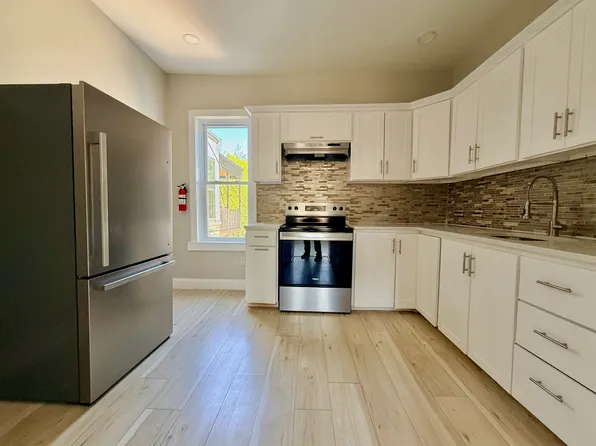 538 N 8th St APT 3, Reading, PA 19601