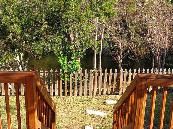 4th image of 8122 Honeysuckle Lake Dr
