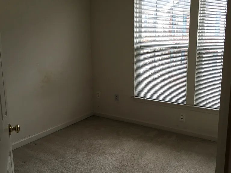 5811 Pearson La — Photo 9