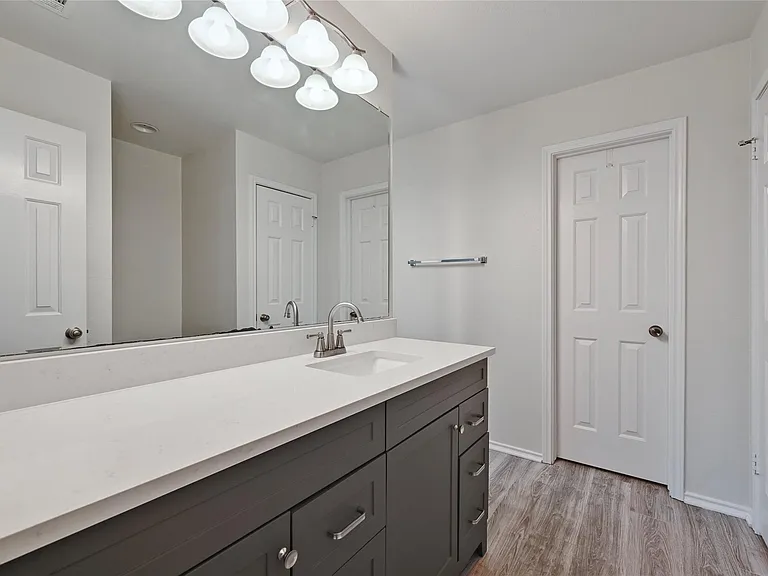 2217 Riker Ridge Trl — Photo 20
