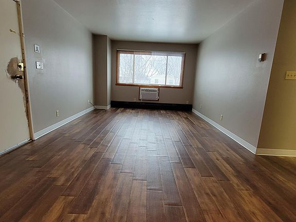 4th image of 1627 7th St N #7