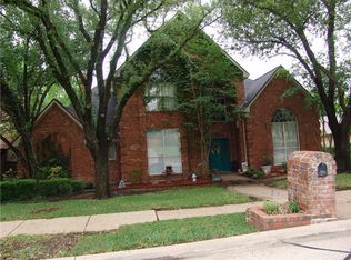 1004 Foxwood Ln, Wylie, TX 75098