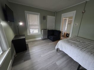 121 Second St APT 1, East Providence, RI 02914