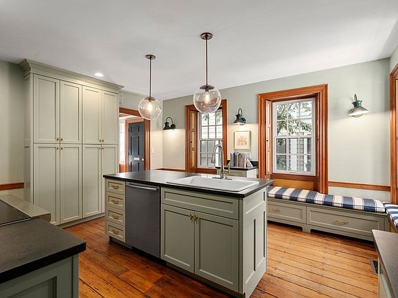 5th image of 16 Cordis St #16