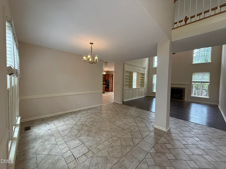 110 Palmer Meadow Ct — Photo 6