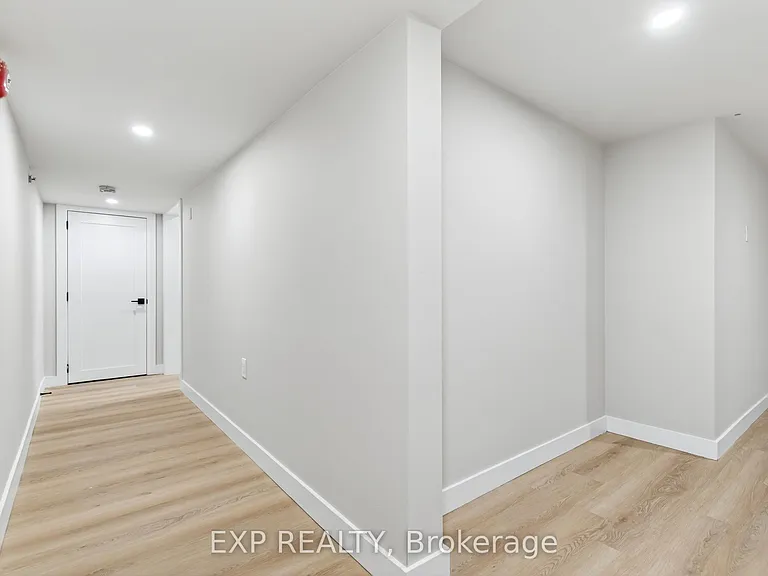 263 Anne St N #2 — Photo 8