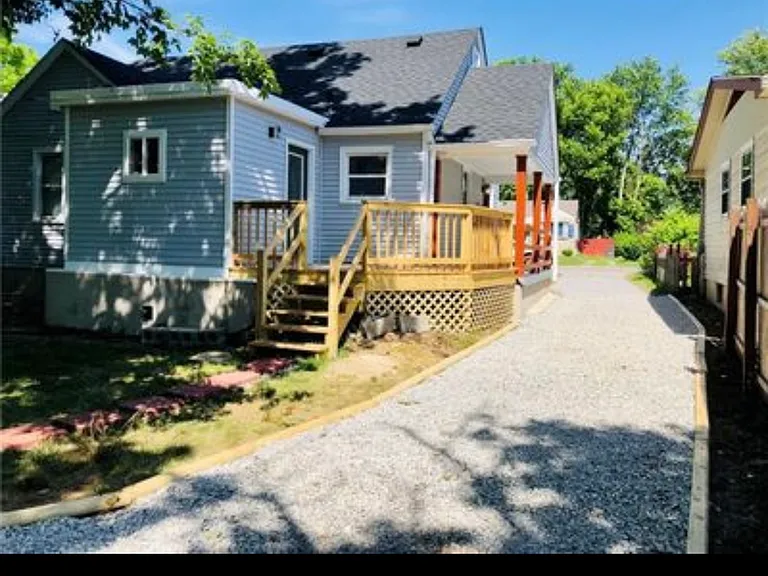 3550 N Dequincy St — Photo 3