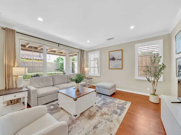 75 Gardenstone Path, Irvine, CA 92620