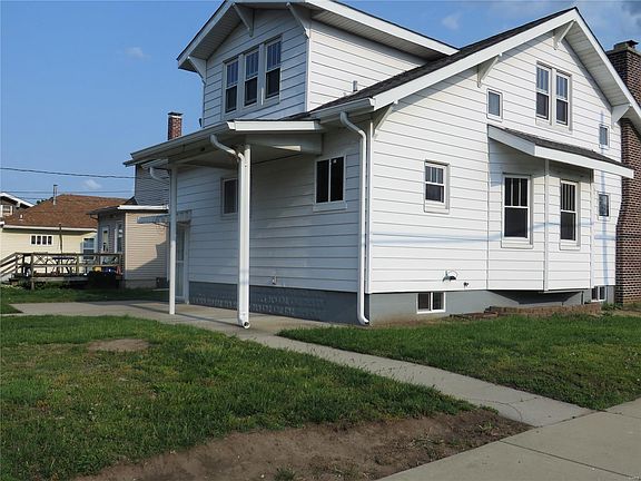 2nd image of 801 E Lorena Ave