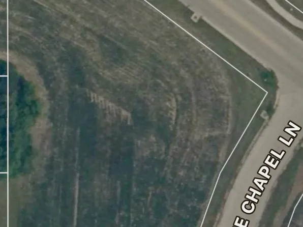 886 White Chapel Ln, Rockford, IL 61108