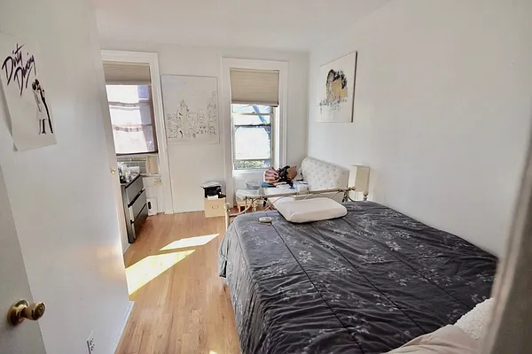 Rented by KYLM, LLC | media 18