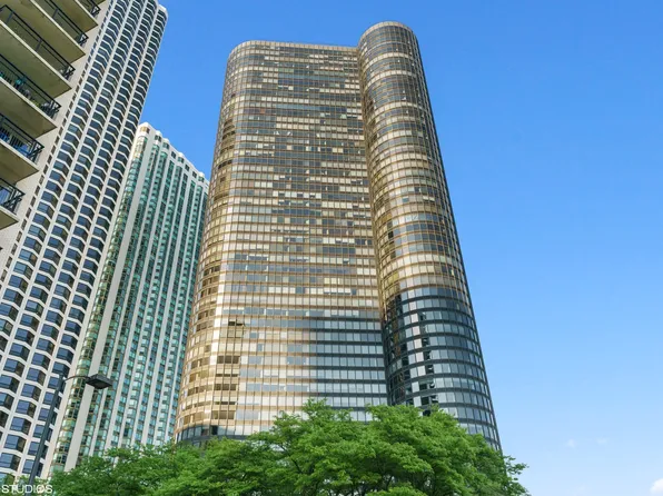 155 N Harbor Dr APT 2205, Chicago, IL 60601