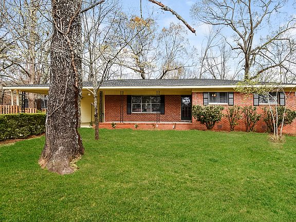2nd image of 256 Garden Dr