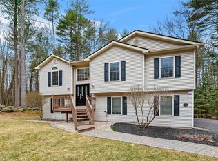 19 Bristol Cir, Rock Hill, NY 12775