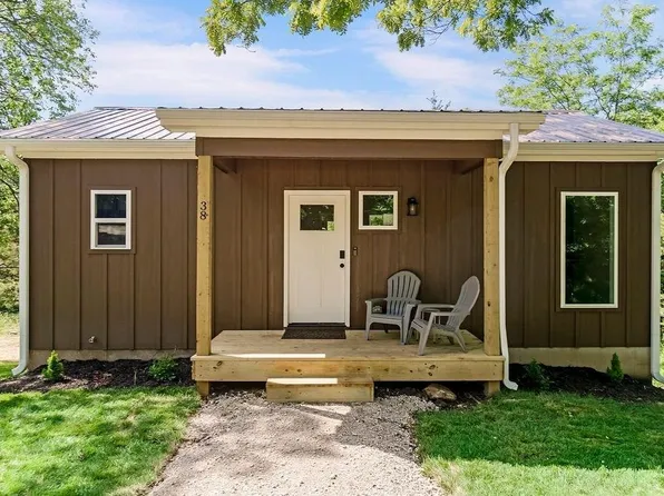 38 S Lakeside Cir, Linn Valley, KS 66040