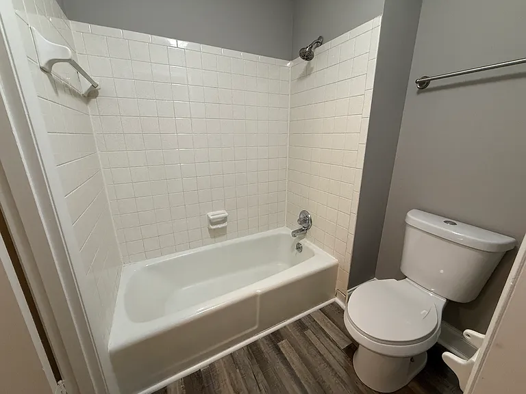 555 N Dupont Ave #B-27 — Photo 11