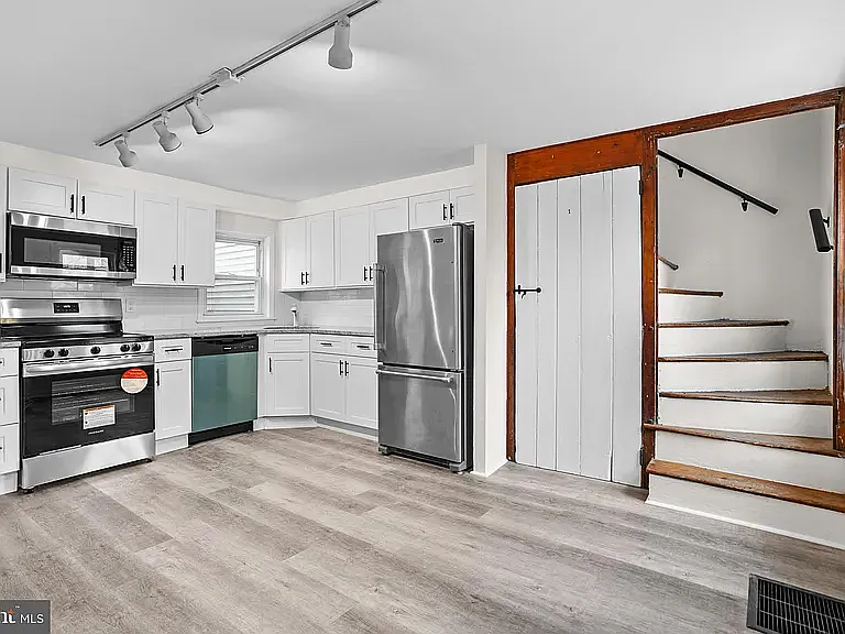 7 Helluva Hill Ln — Photo 7