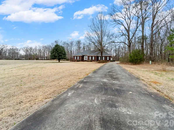2800 N Rocky River Rd, Monroe, NC 28110