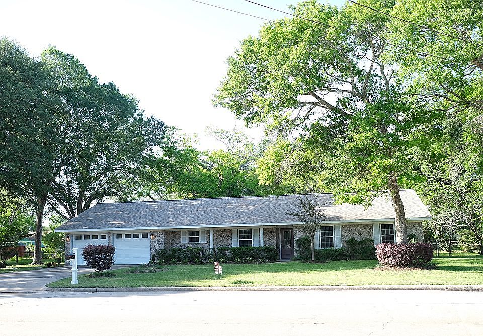 2205 Mons Ave, Rosenberg, TX 77471 Zillow