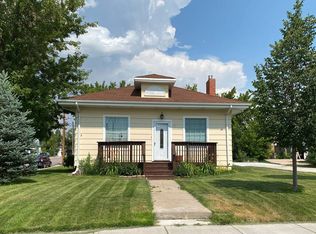 501 S Main St, Lusk, WY 82225