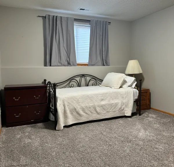 1058 Parkway Dr — Photo 10